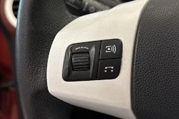 punainen Opel Corsa 2012 kuva 13.