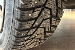 punainen Opel Corsa 2012 kuva 18.