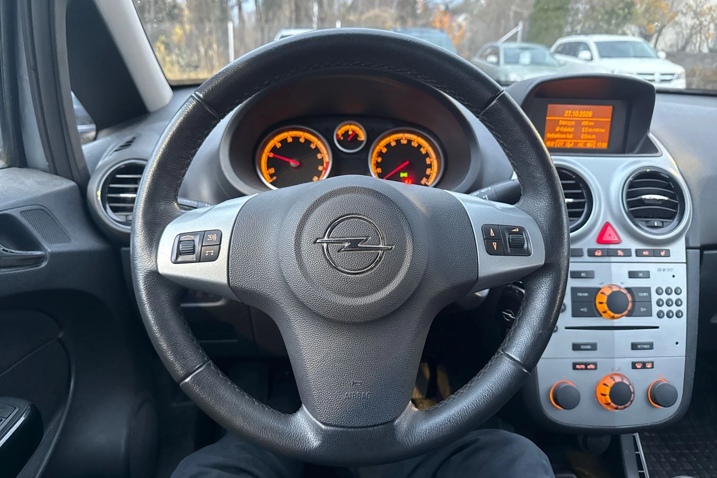 Harmaa Opel CORSA 2012 kuva 13.