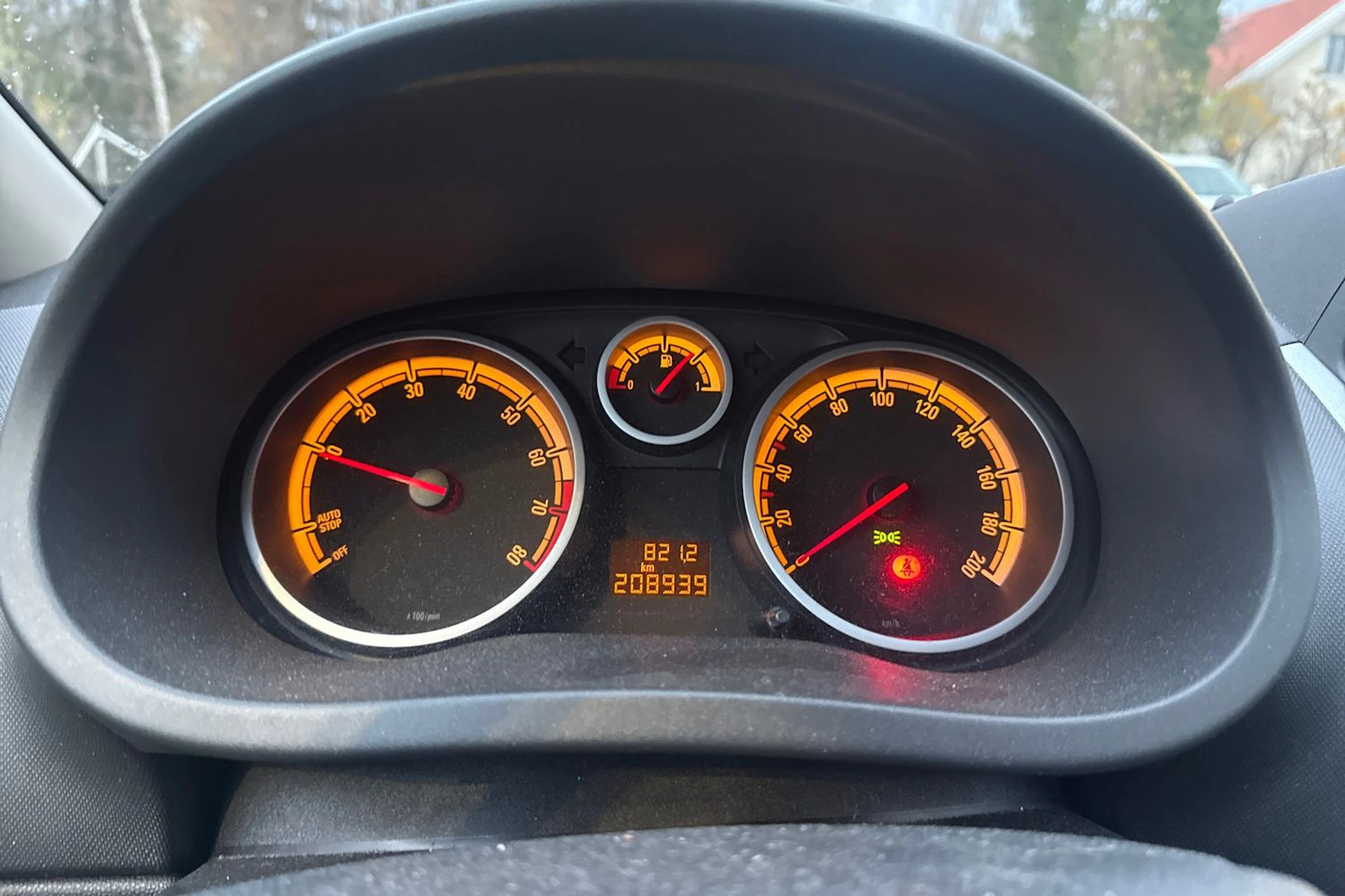 Harmaa Opel CORSA 2012 kuva 14.