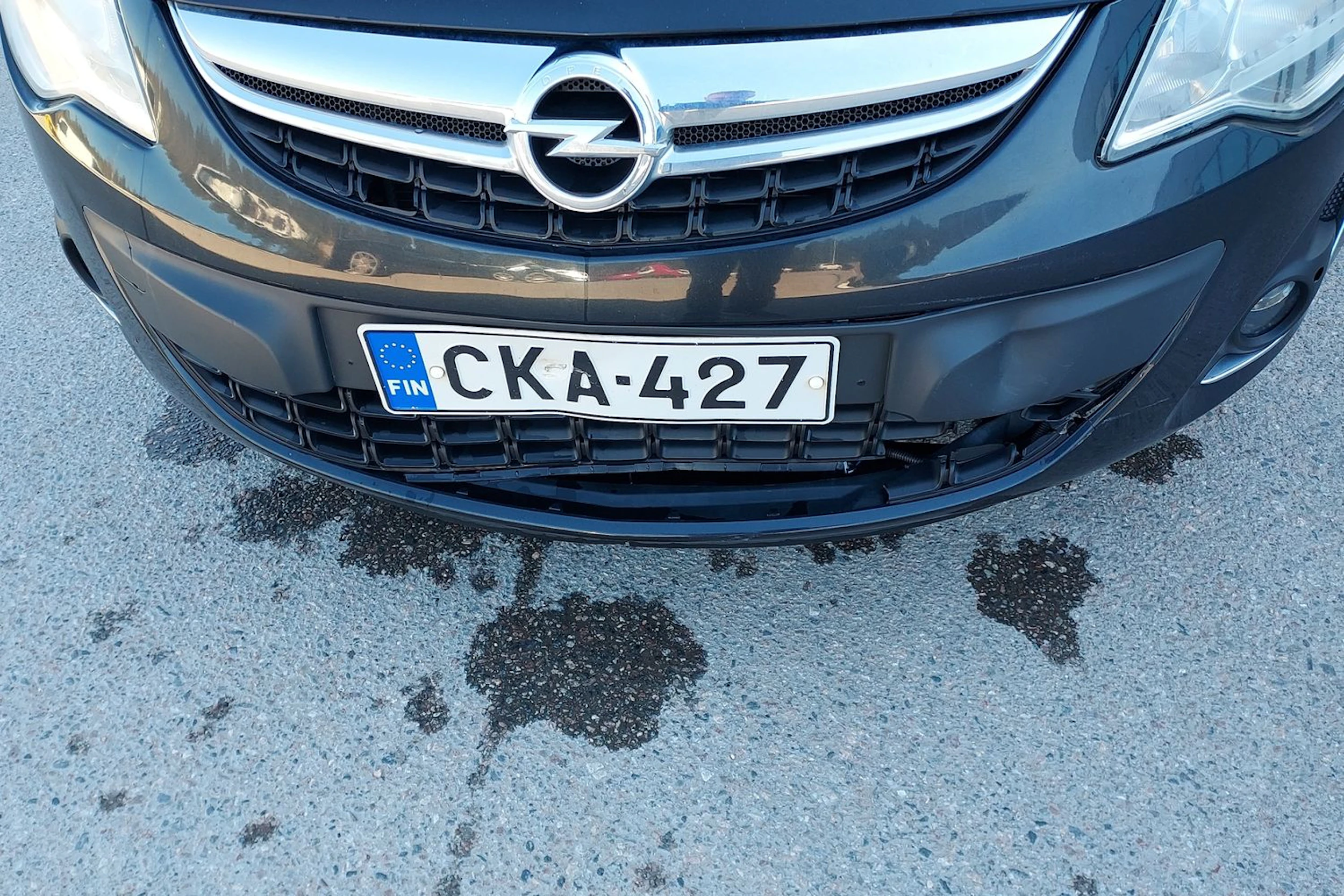 musta Opel Corsa 2013 kuva 8.