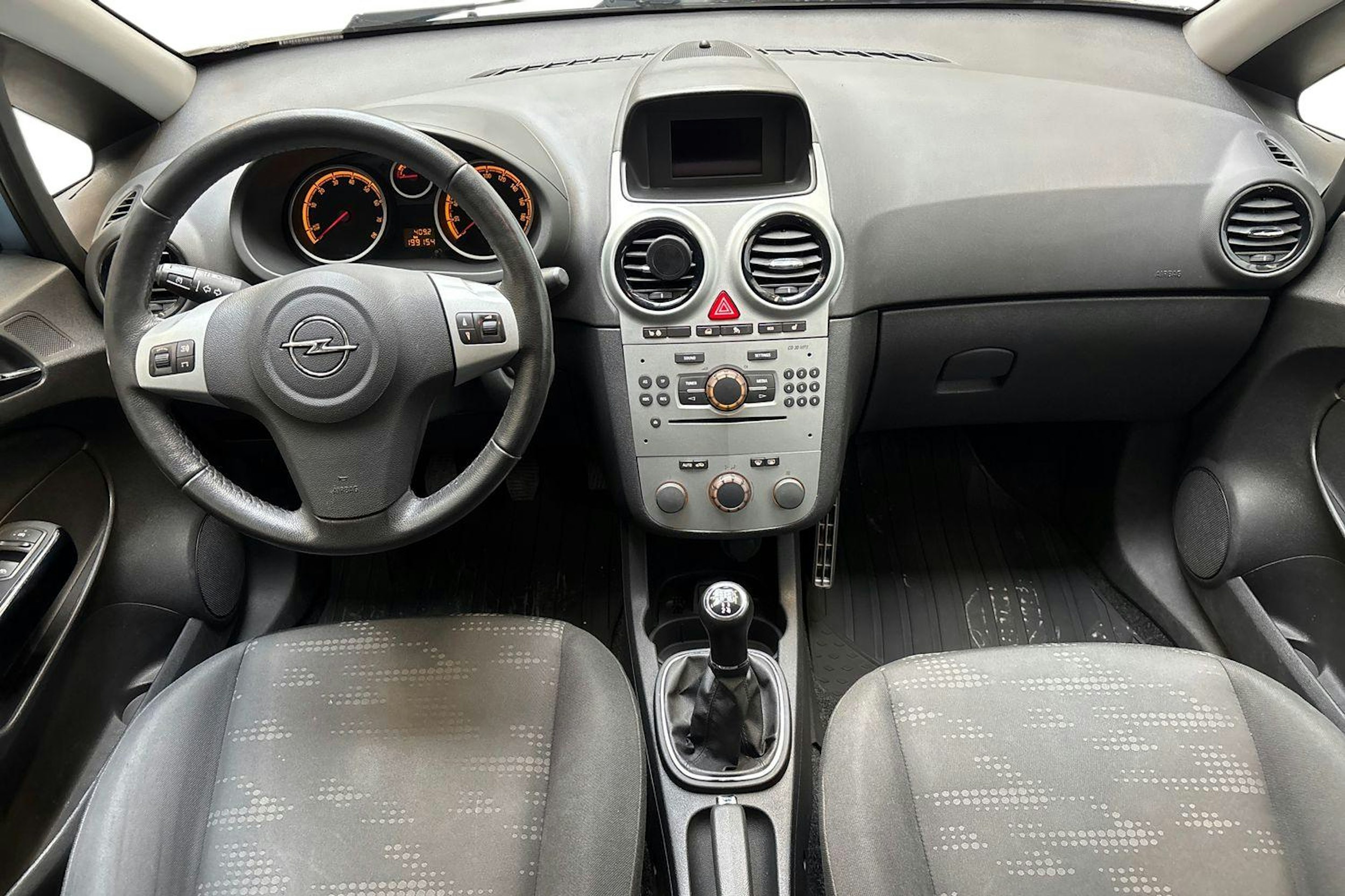sininen Opel Corsa 2013 kuva 9.
