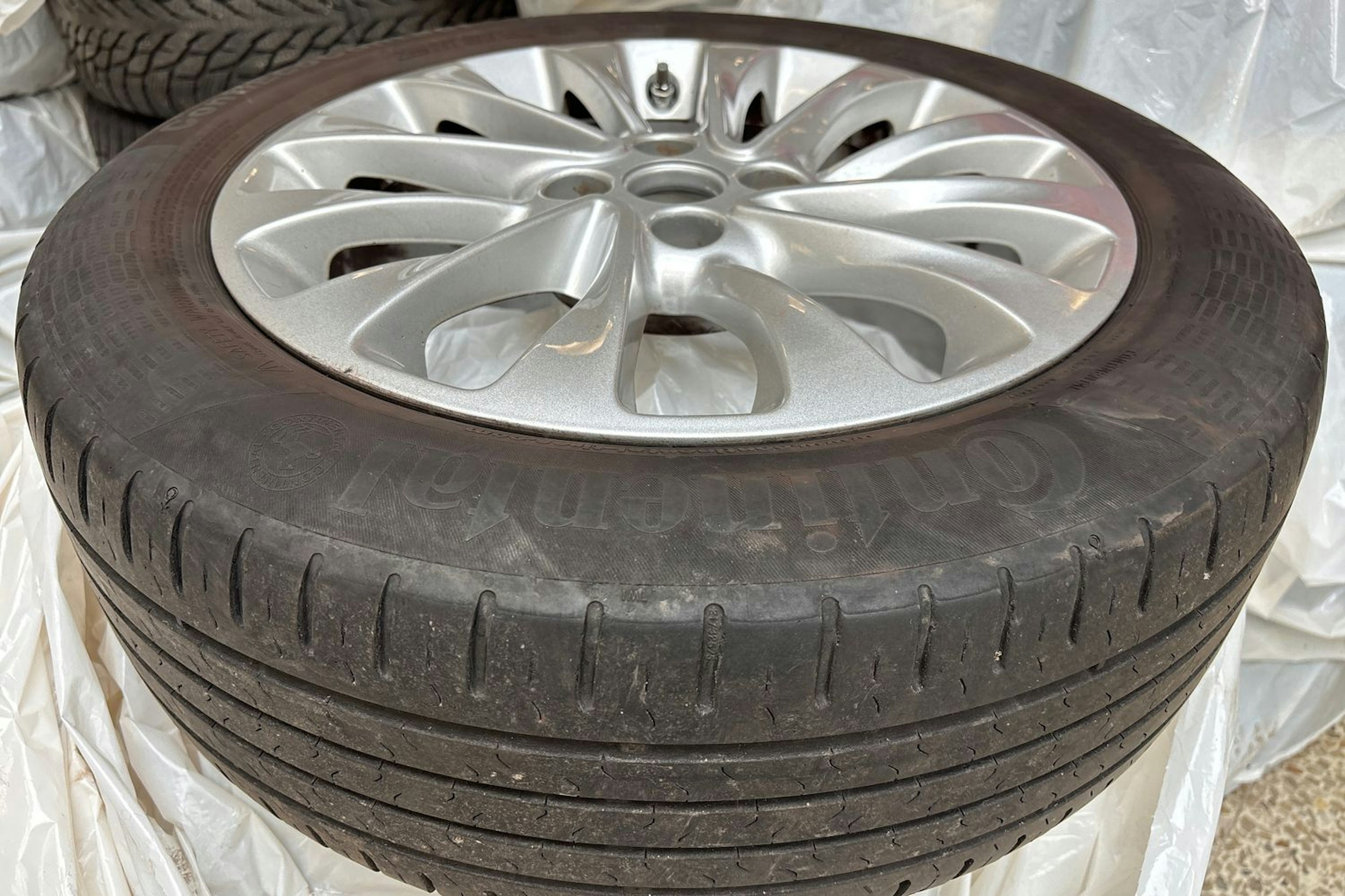sininen Opel Corsa 2013 kuva 15.