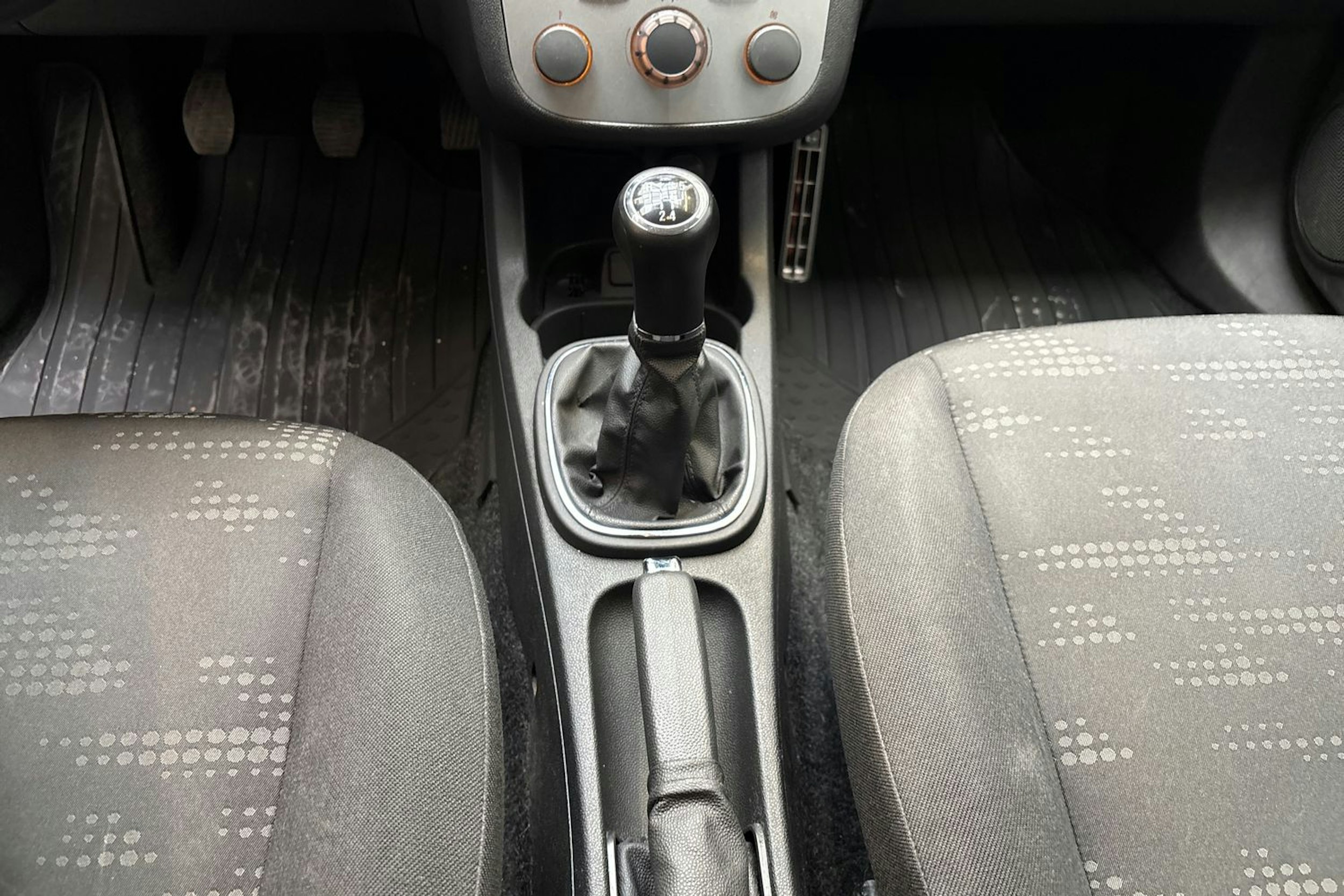 sininen Opel Corsa 2013 kuva 19.