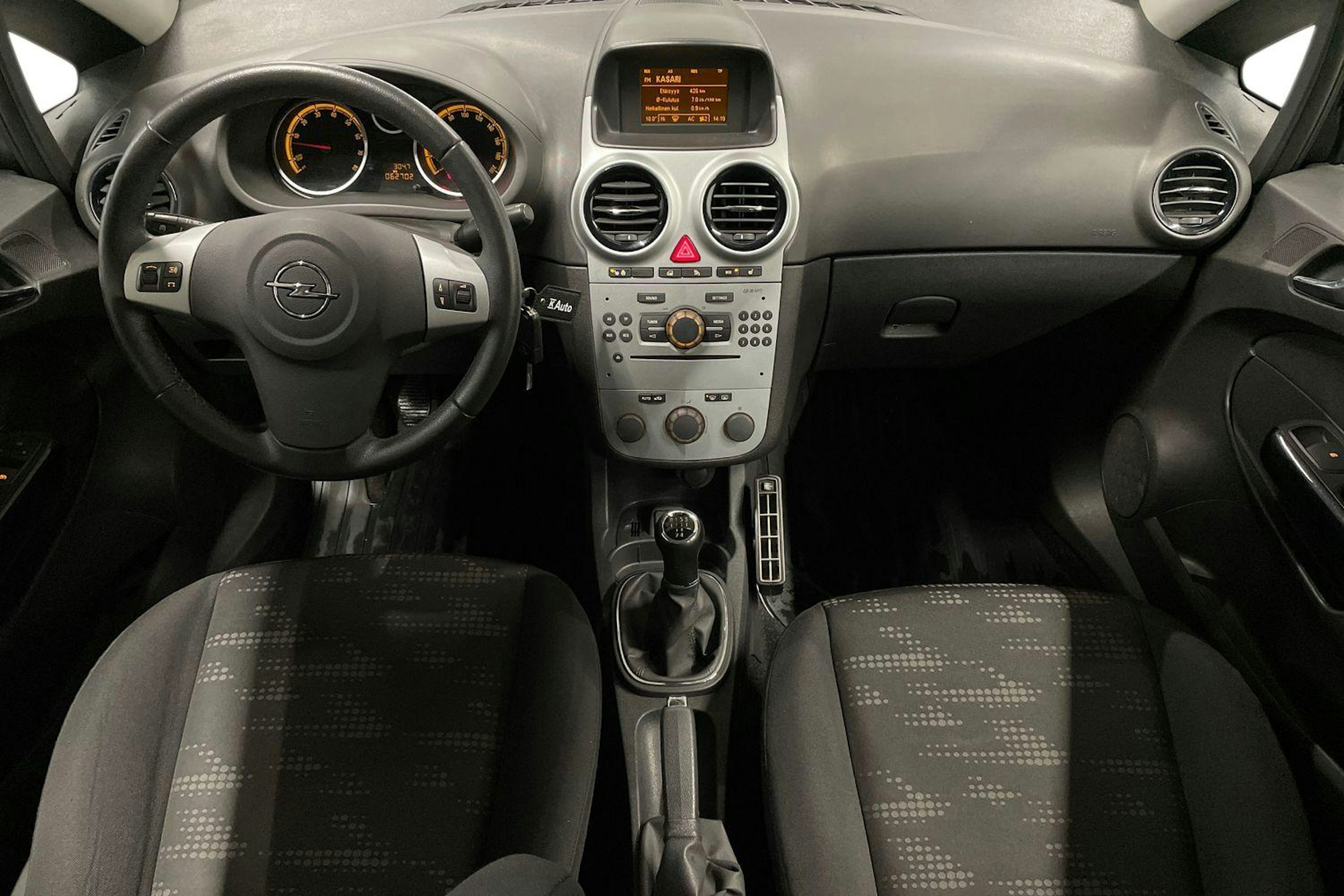 musta Opel Corsa 2013 kuva 7.