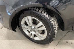 musta Opel Corsa 2013 kuva 10.