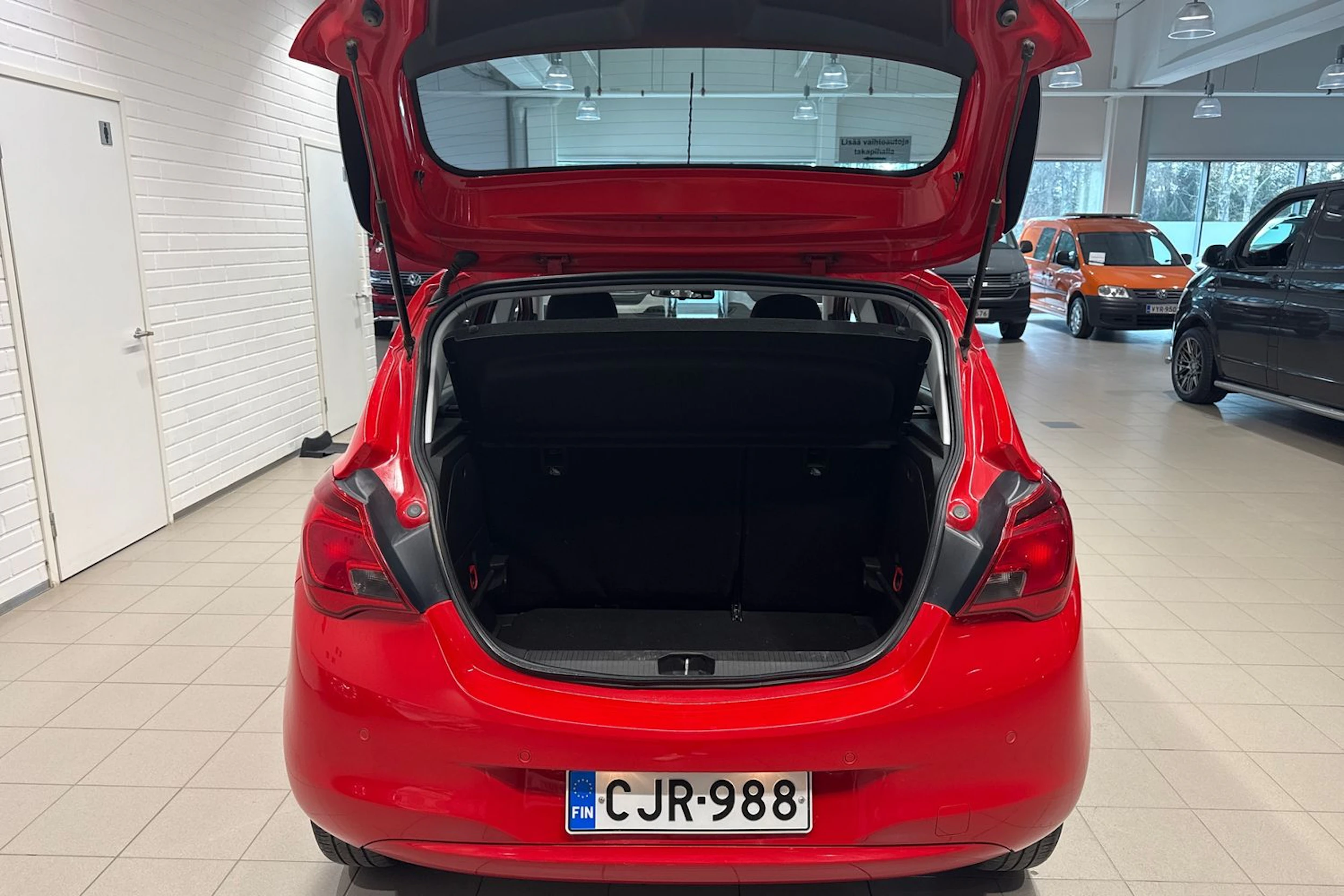 punainen Opel Corsa 2015 kuva 19.