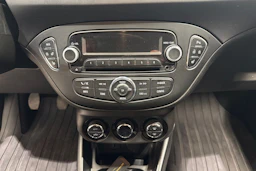 punainen Opel Corsa 2015 kuva 23.