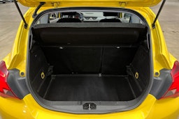 keltainen Opel Corsa 2015 kuva 23.