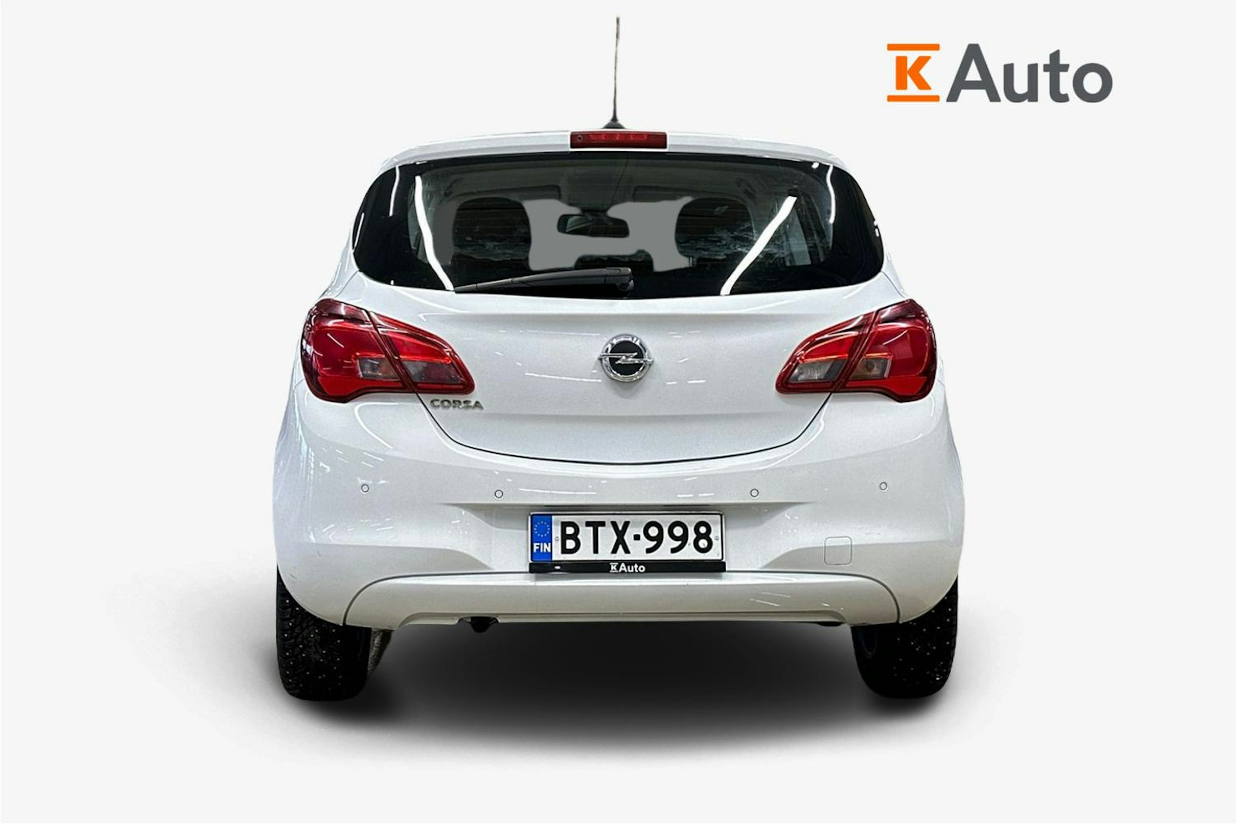 valkoinen Opel Corsa 2016 kuva 3.