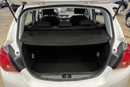 valkoinen Opel Corsa 2016 kuva 22.