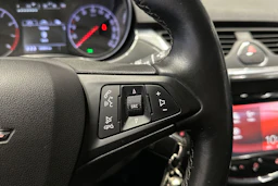 punainen Opel Corsa 2016 kuva 25.