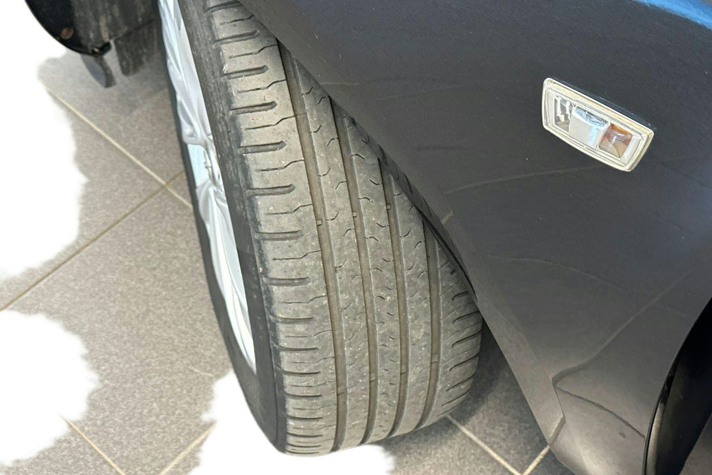musta Opel Corsa 2016 kuva 11.