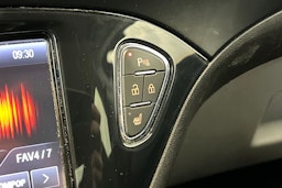 musta Opel Corsa 2016 kuva 24.