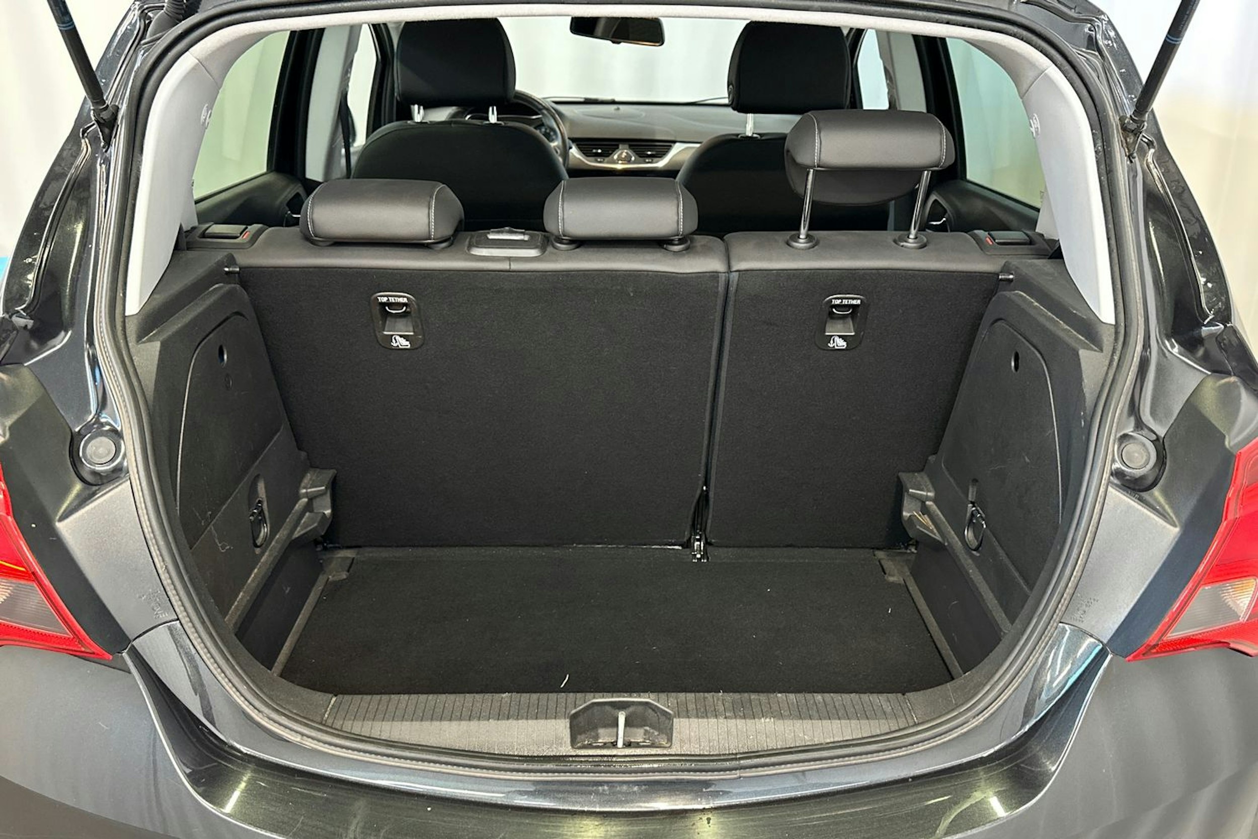 musta Opel Corsa 2016 kuva 30.