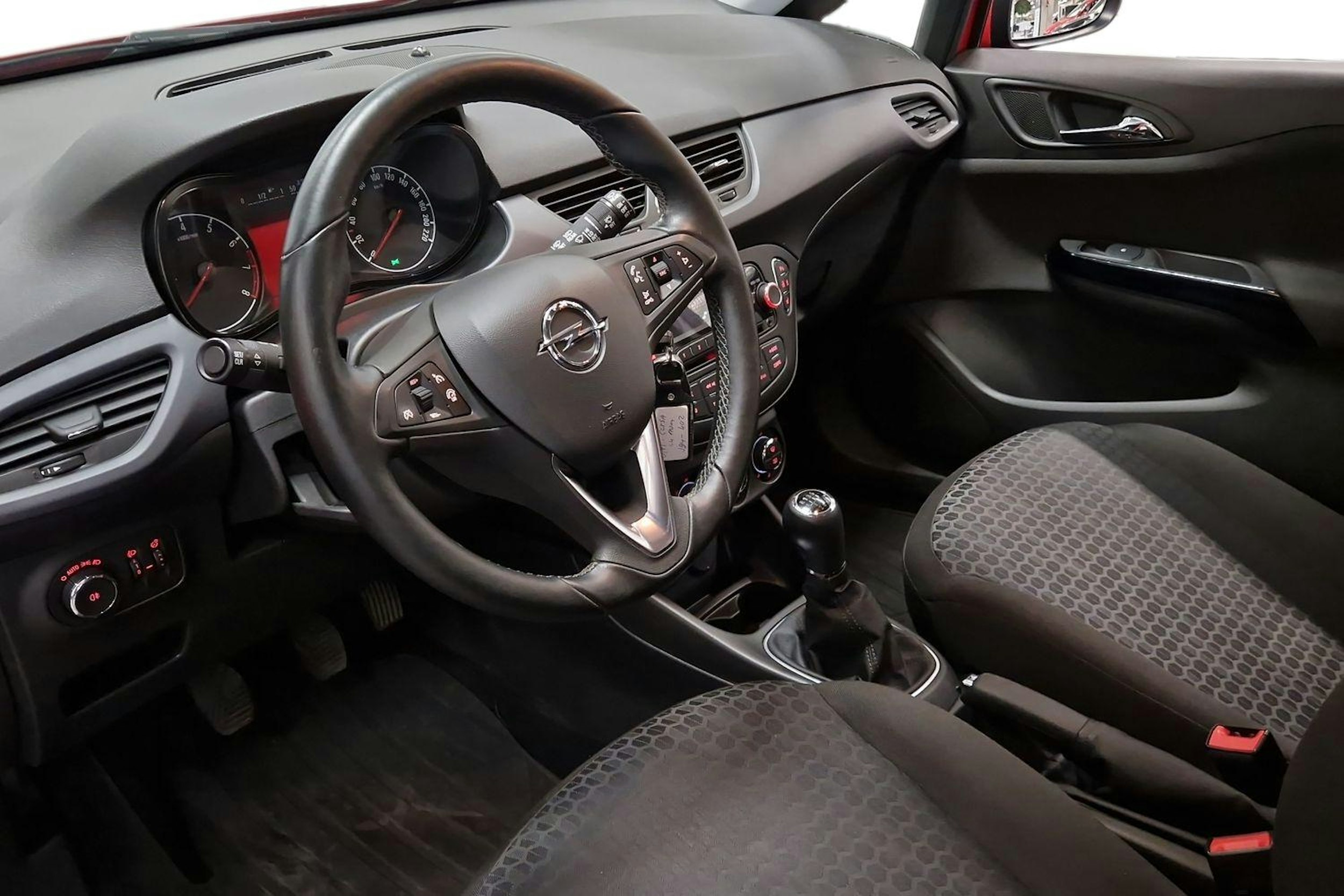 Punainen Opel CORSA 2016 kuva 7.