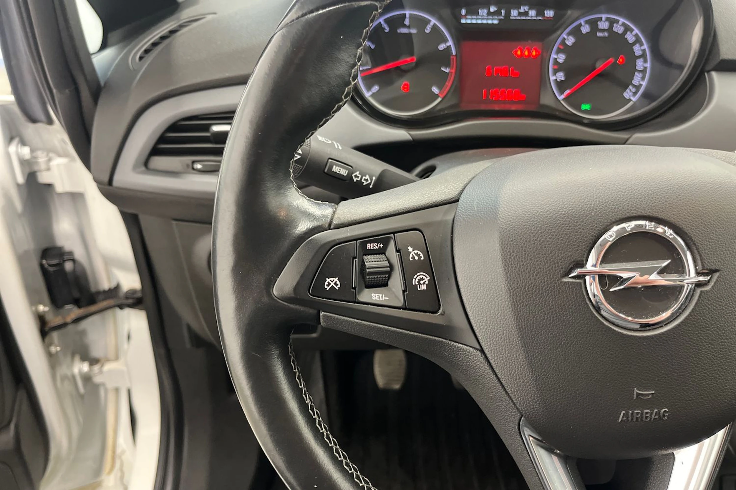 Valkoinen Opel CORSA 2016 kuva 17.