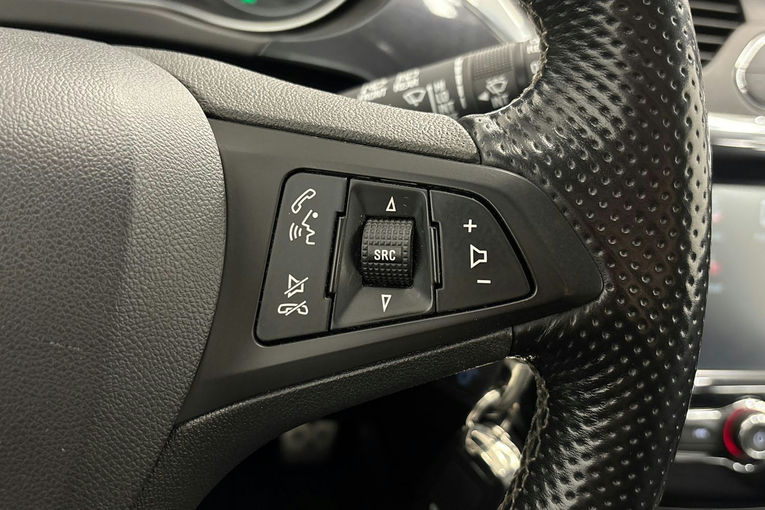 harmaa Opel Corsa 2016 kuva 14.