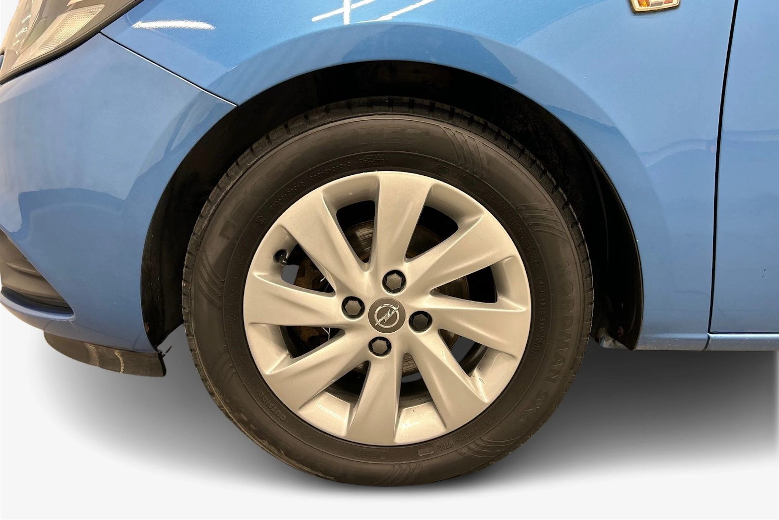 sininen Opel Corsa 2016 kuva 9.