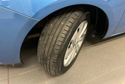 sininen Opel Corsa 2016 kuva 10.