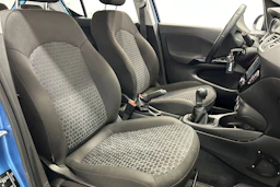 sininen Opel Corsa 2016 kuva 11.