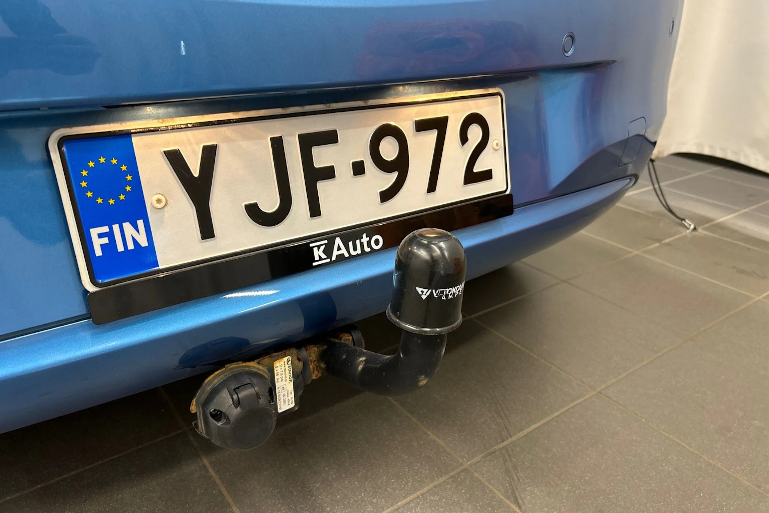 sininen Opel Corsa 2016 kuva 13.
