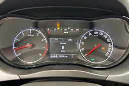 sininen Opel Corsa 2016 kuva 15.