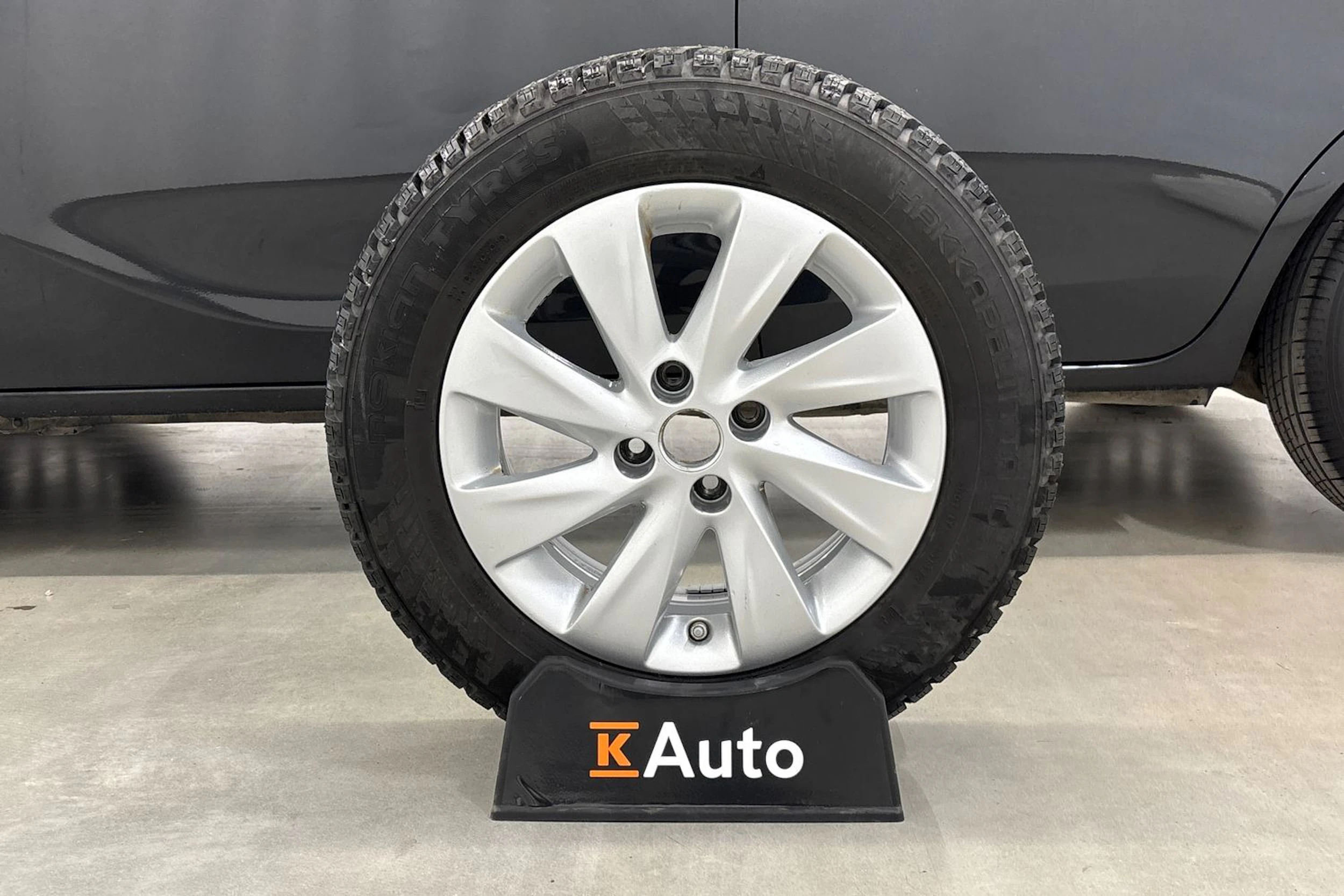 musta Opel Corsa 2017 kuva 13.