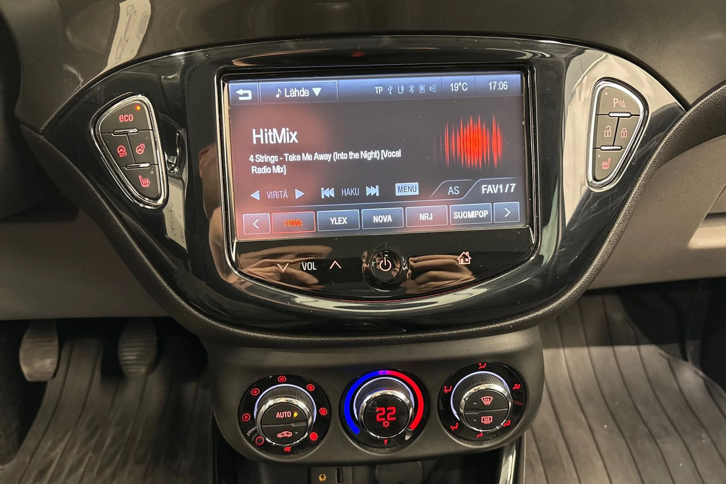 musta Opel Corsa 2017 kuva 20.