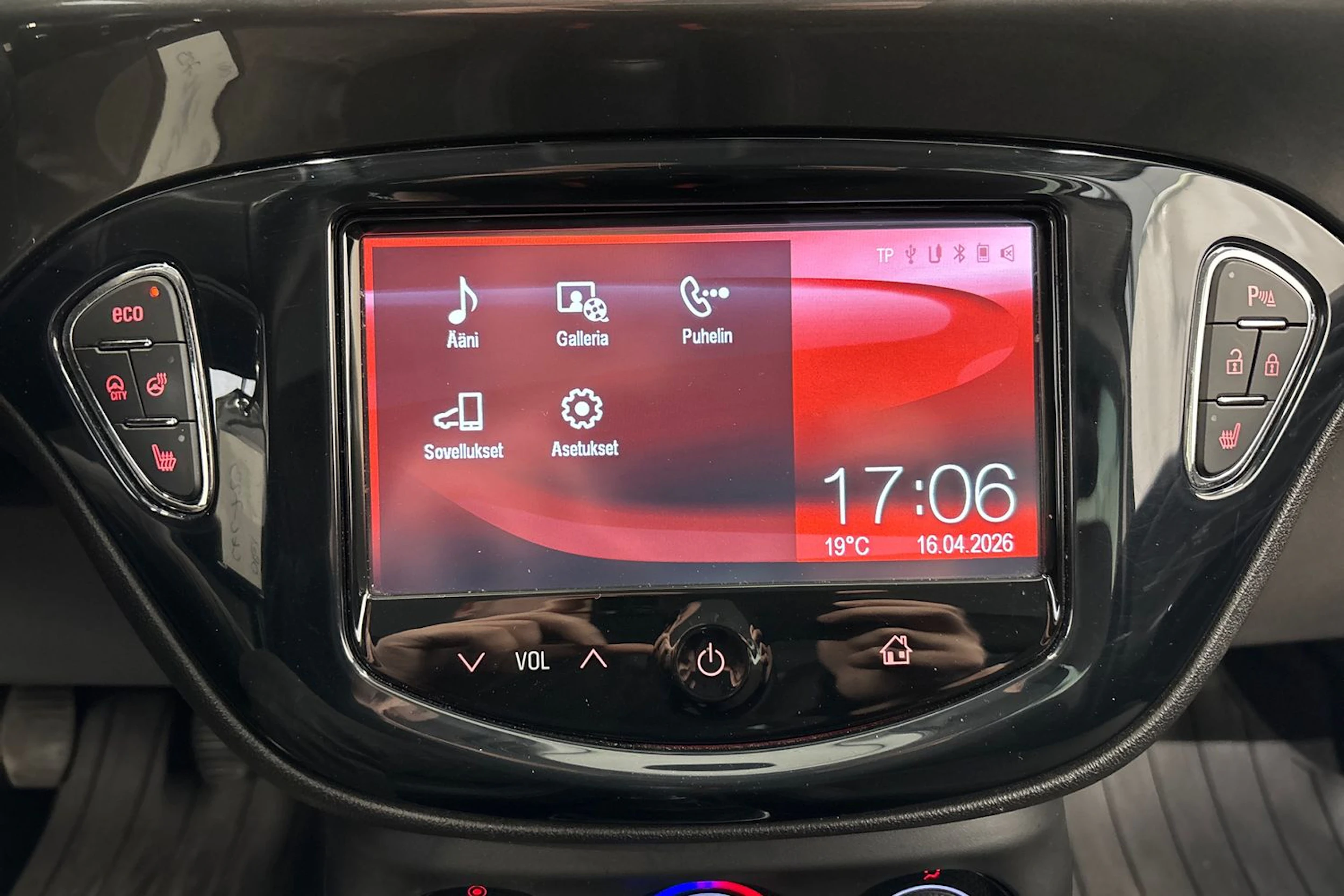 musta Opel Corsa 2017 kuva 22.