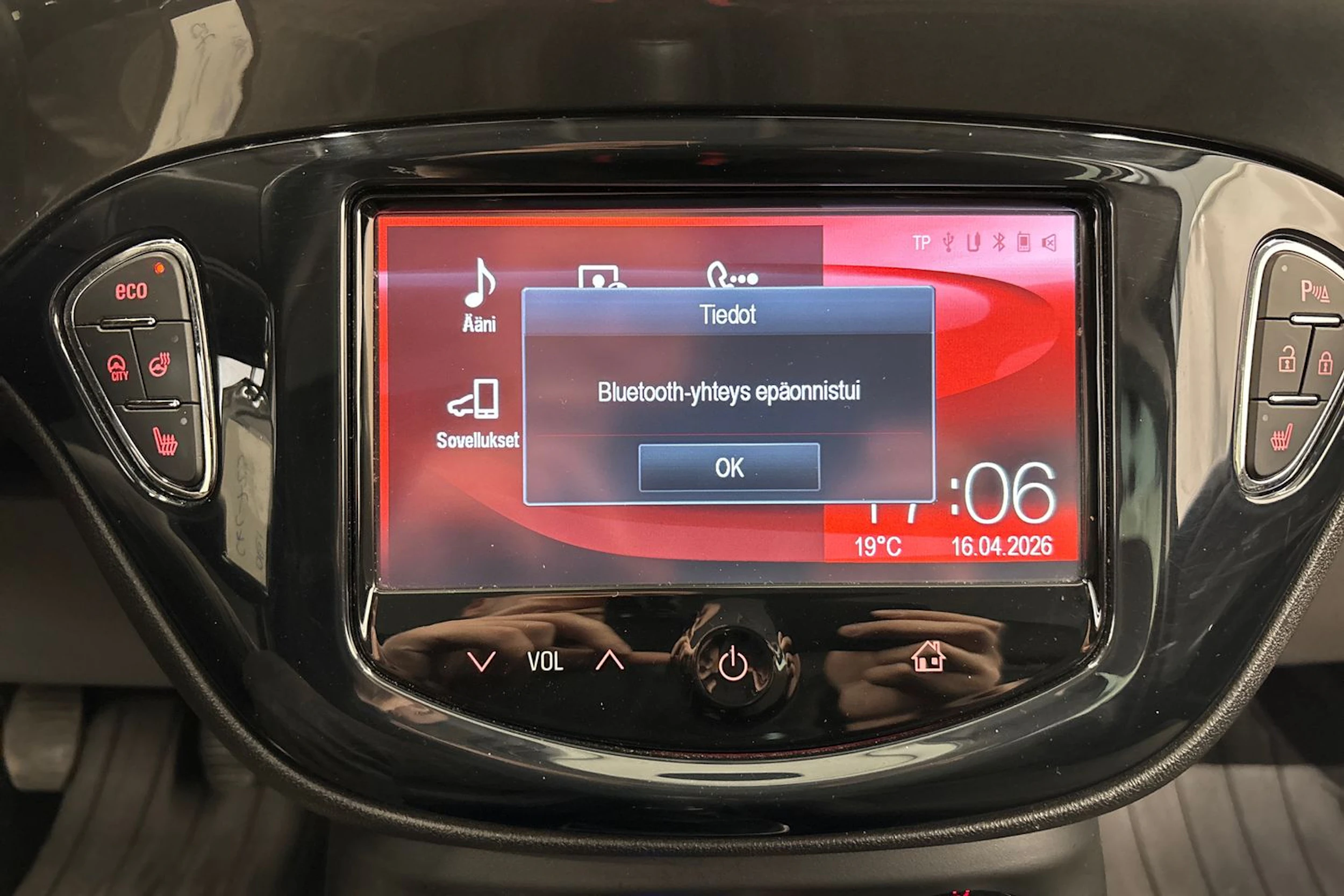 musta Opel Corsa 2017 kuva 23.