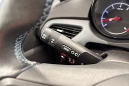 valkoinen Opel Corsa 2017 kuva 19.