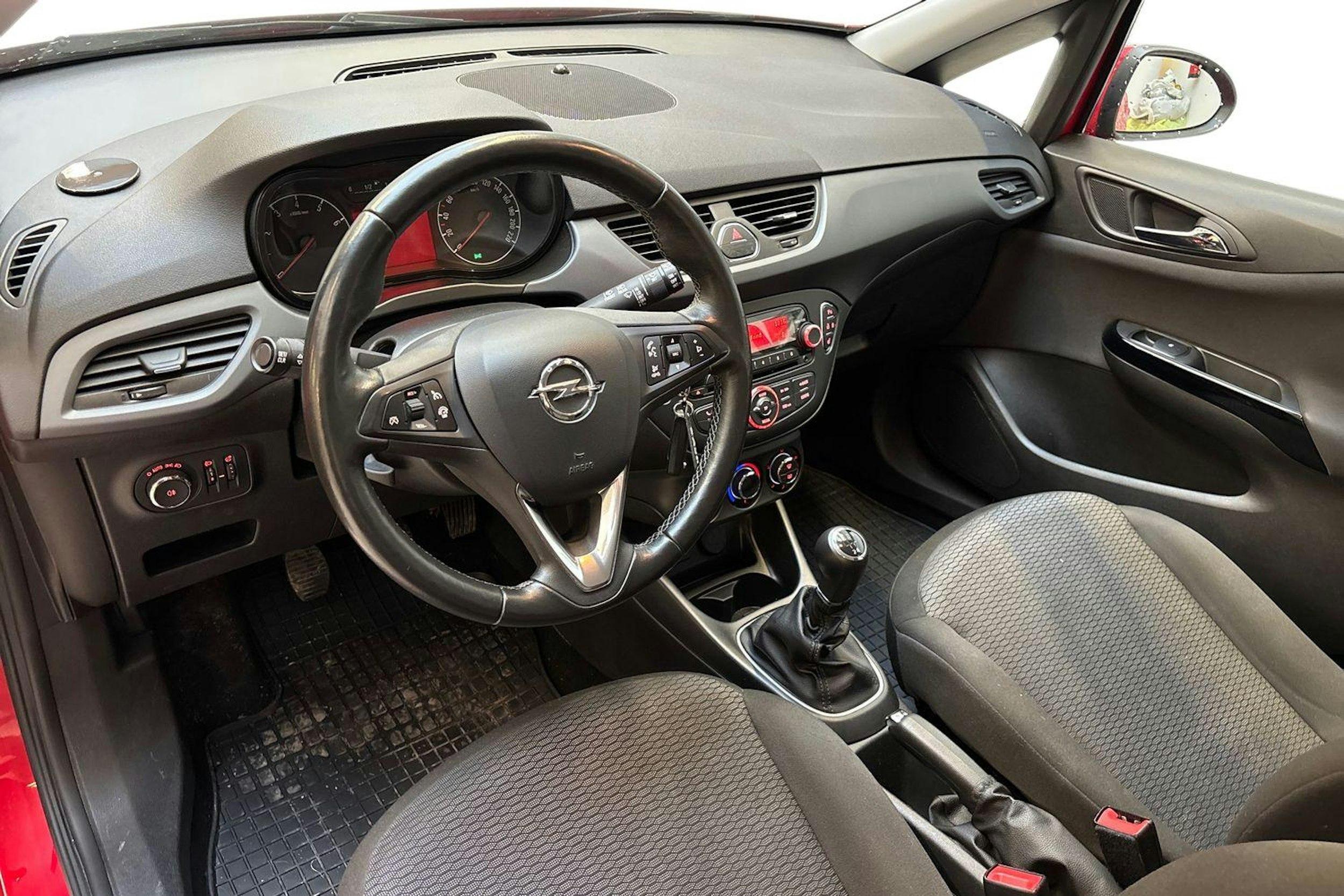 punainen Opel Corsa 2017 kuva 6.