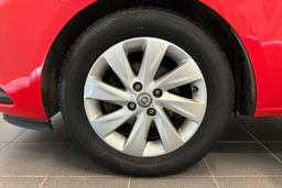 punainen Opel Corsa 2017 kuva 19.