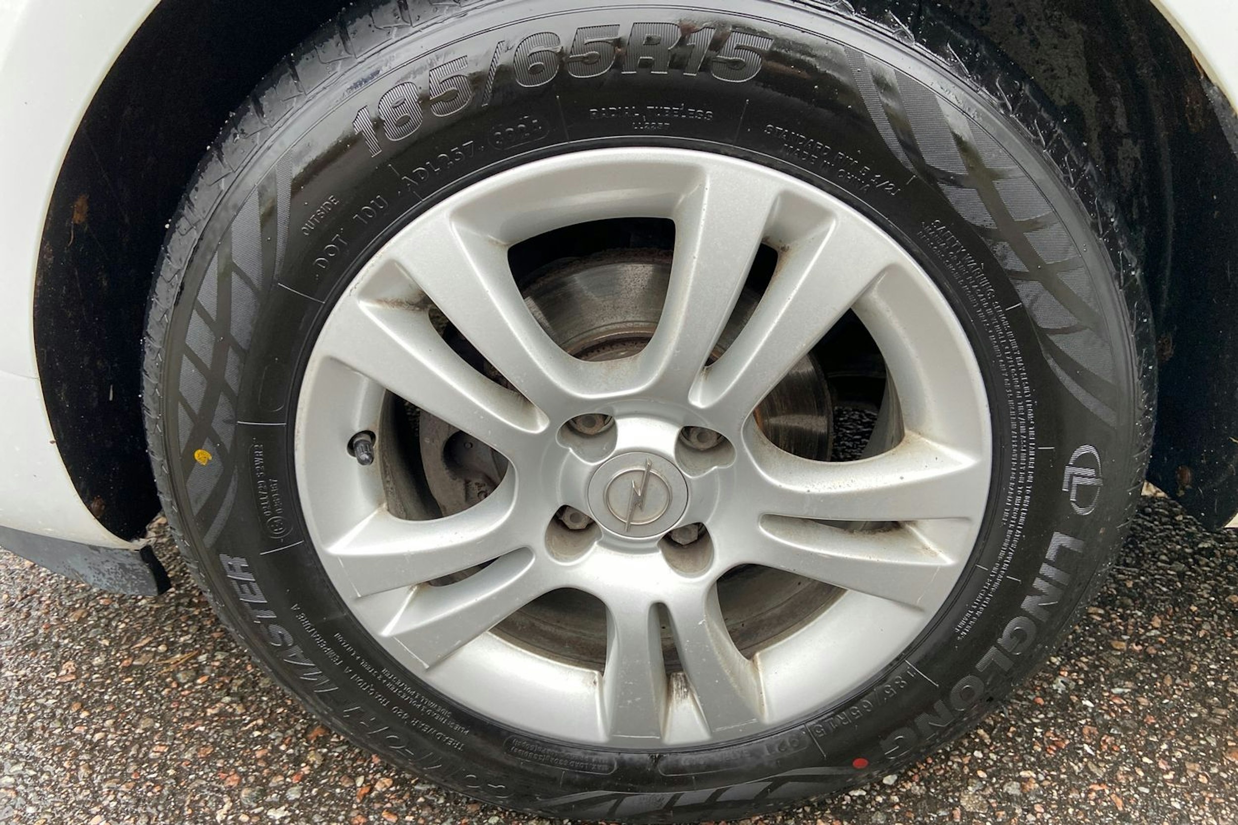 valkoinen Opel Corsa 2017 kuva 11.