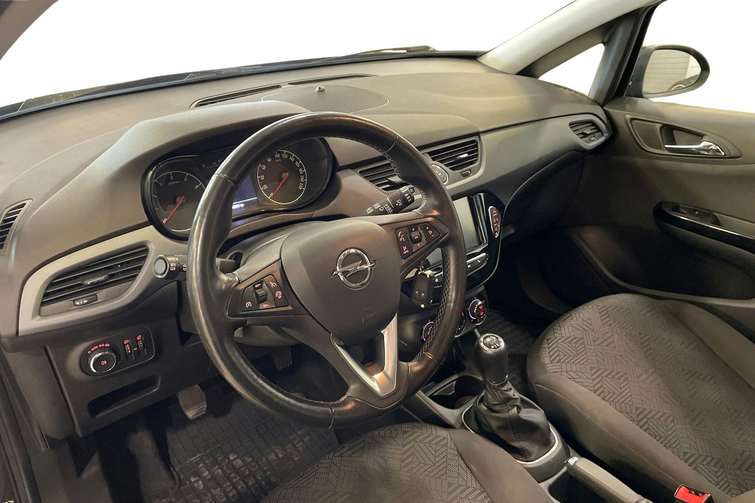 sininen Opel Corsa 2018 kuva 7.