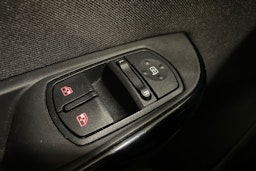 sininen Opel Corsa 2018 kuva 18.