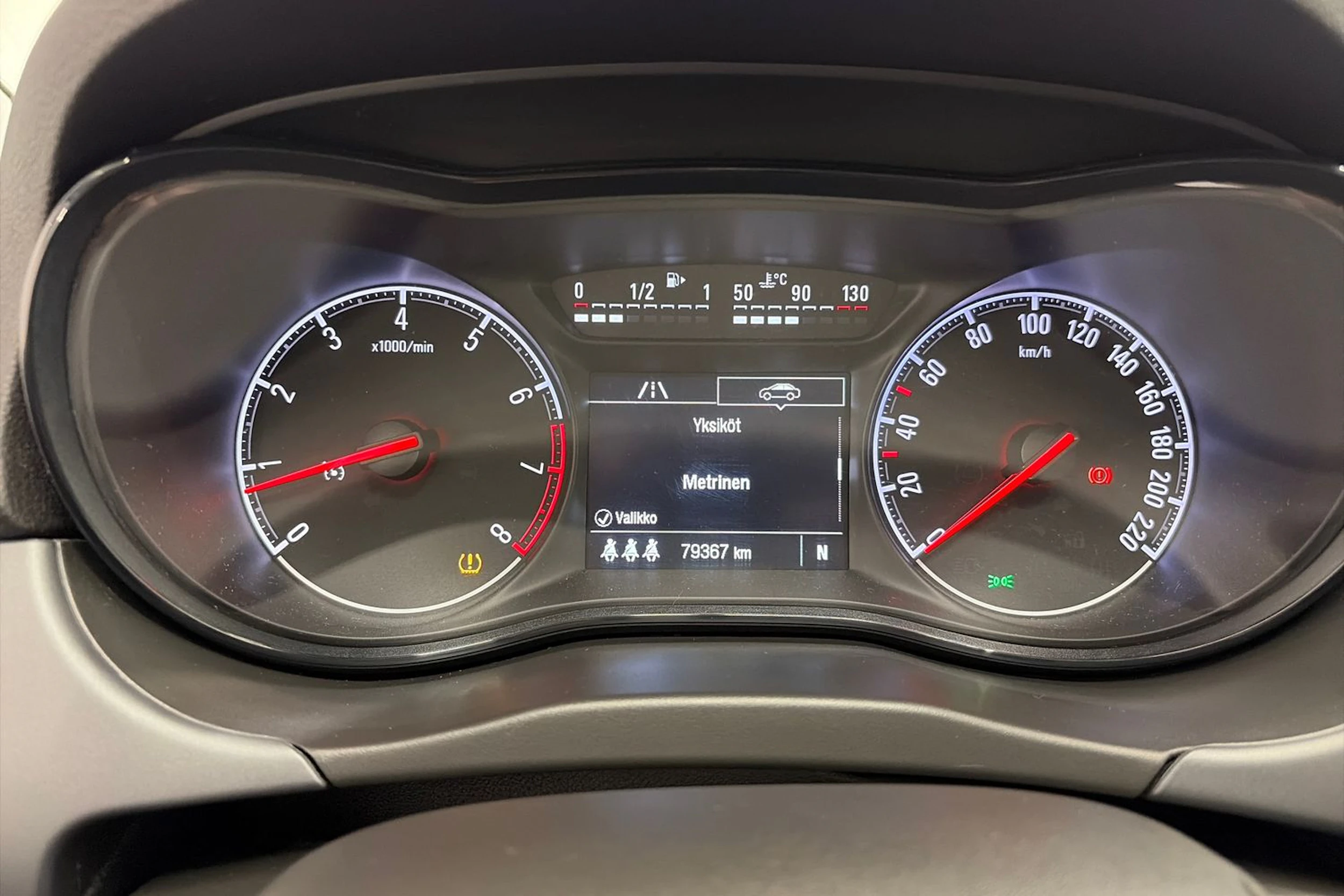 sininen Opel Corsa 2018 kuva 13.