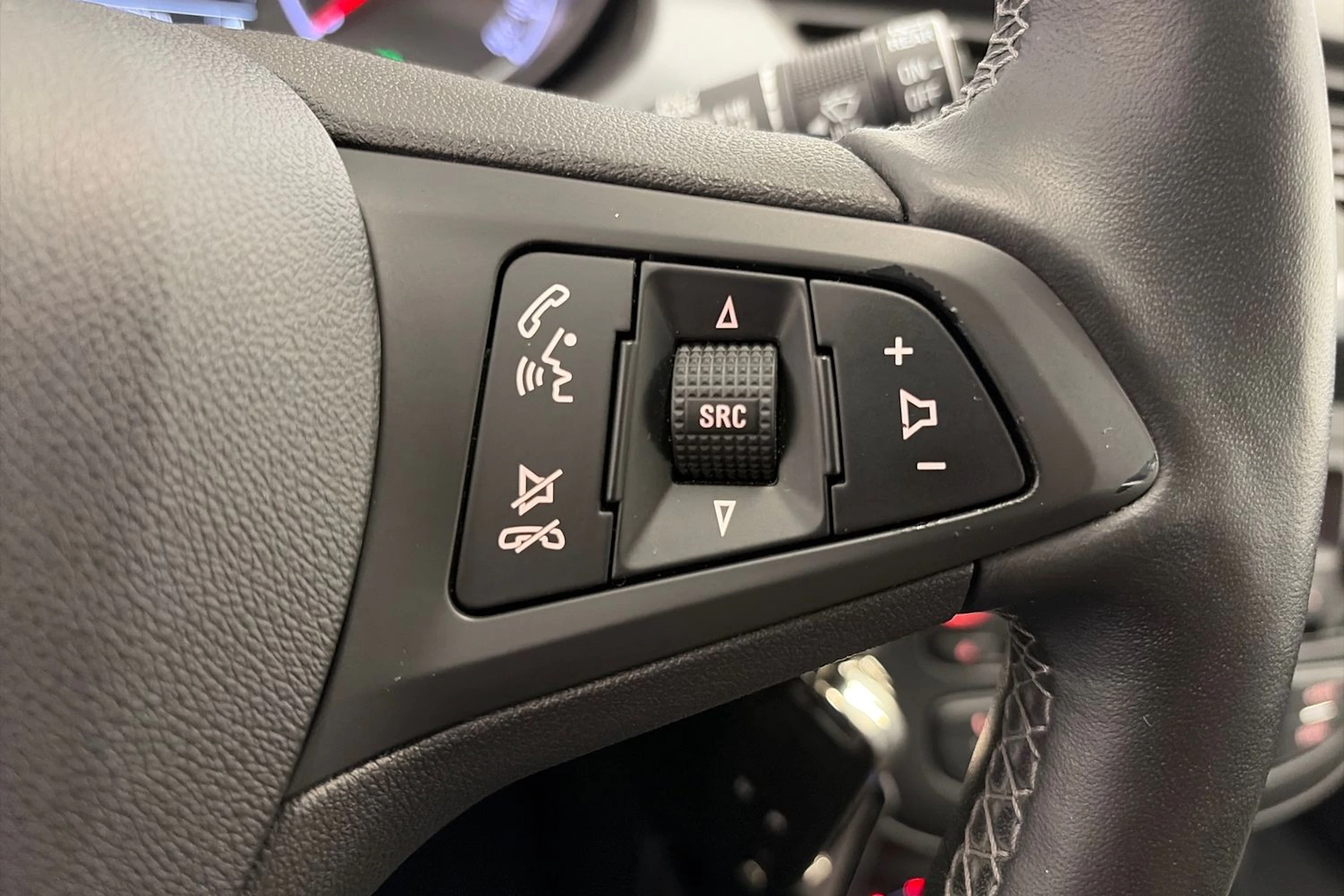 sininen Opel Corsa 2018 kuva 15.
