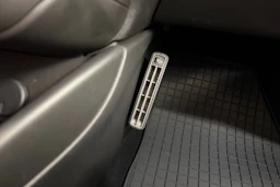 sininen Opel Corsa 2018 kuva 18.