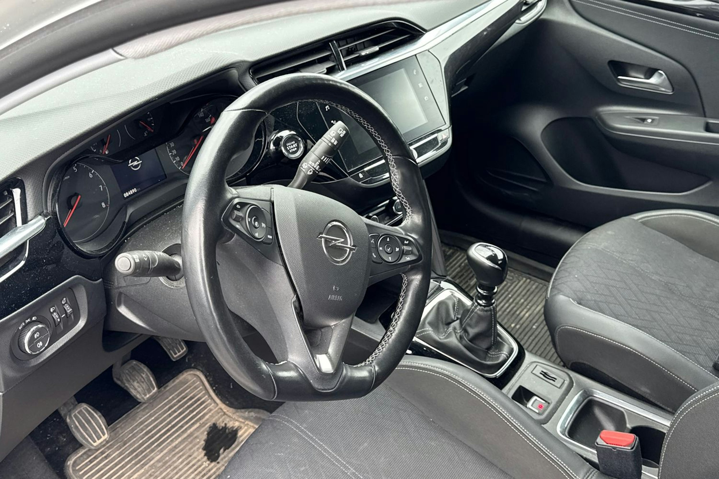 valkoinen Opel Corsa 2020 kuva 3.