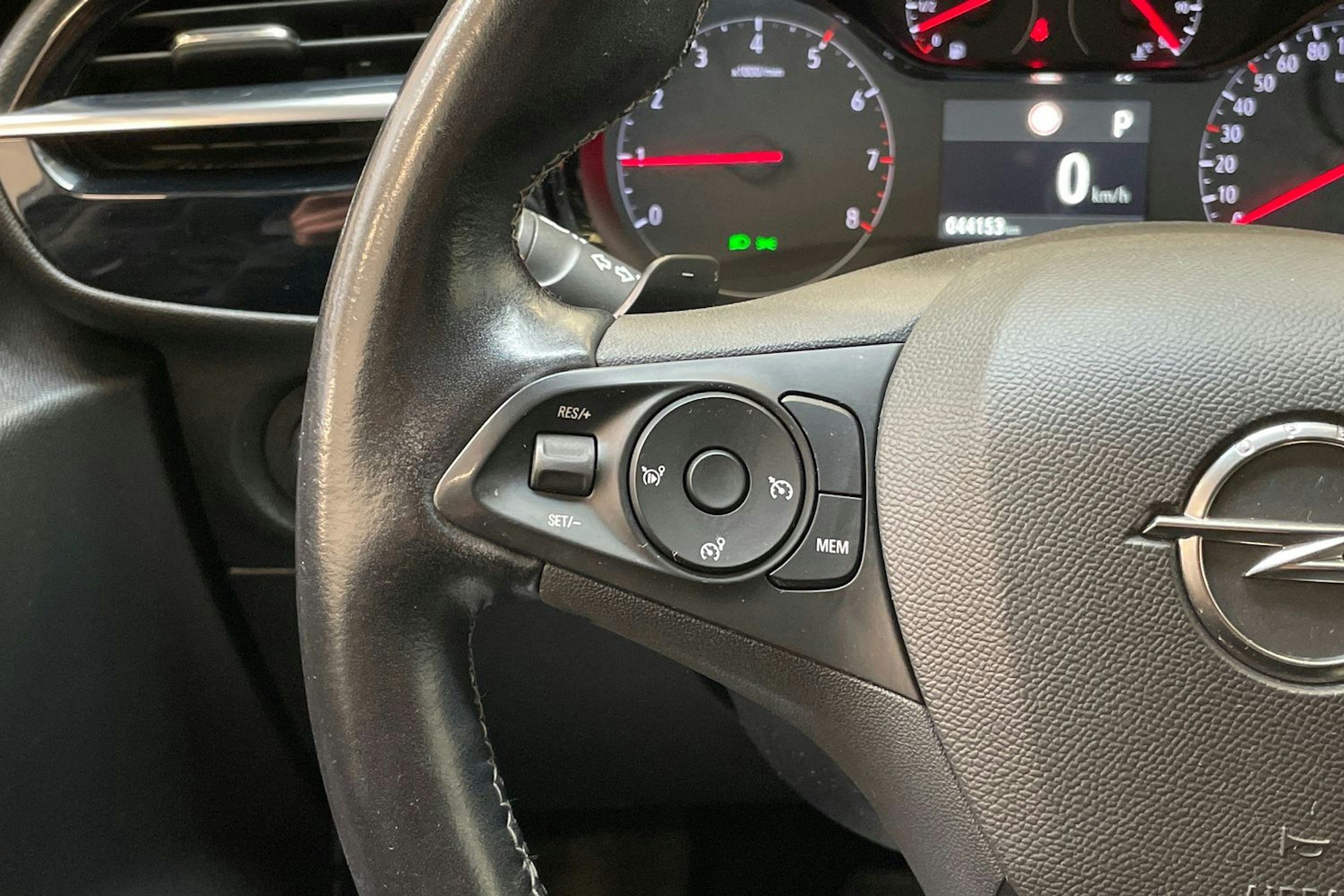 musta Opel Corsa 2020 kuva 16.