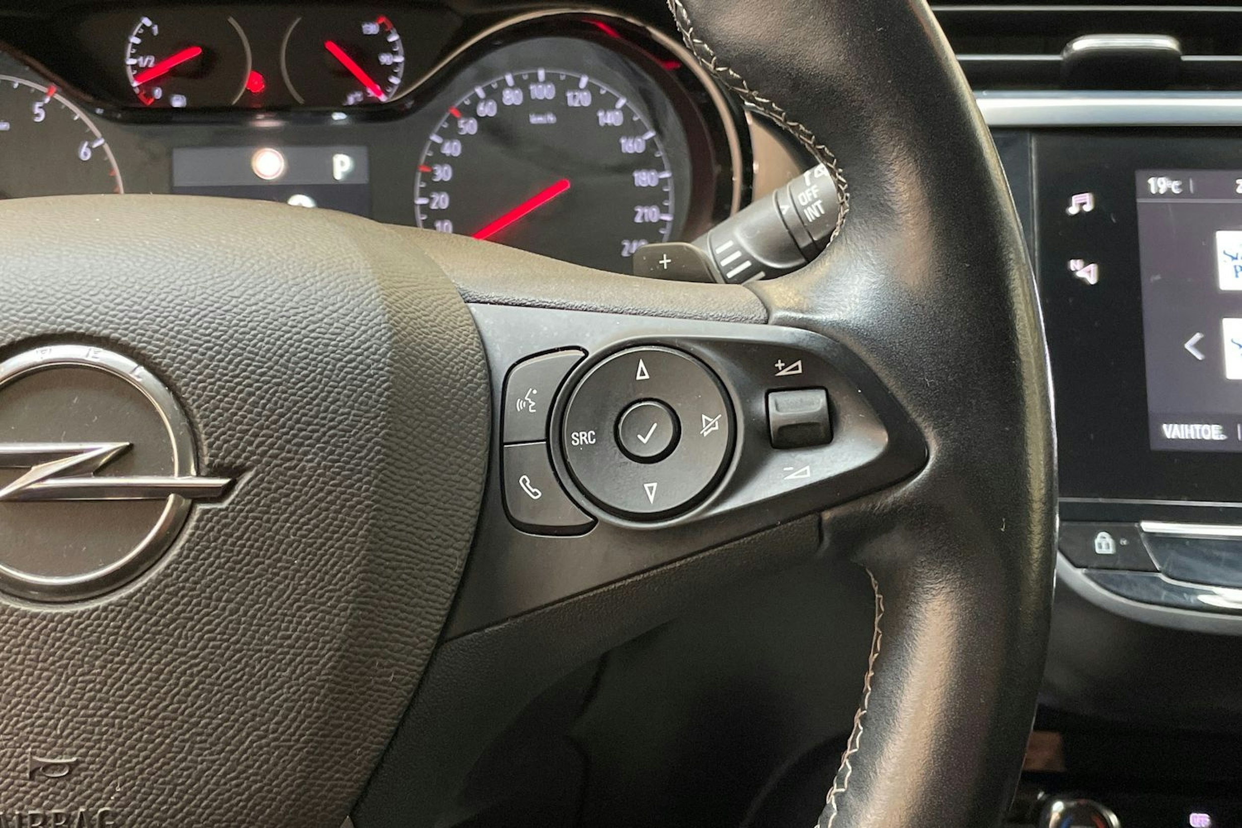 musta Opel Corsa 2020 kuva 17.