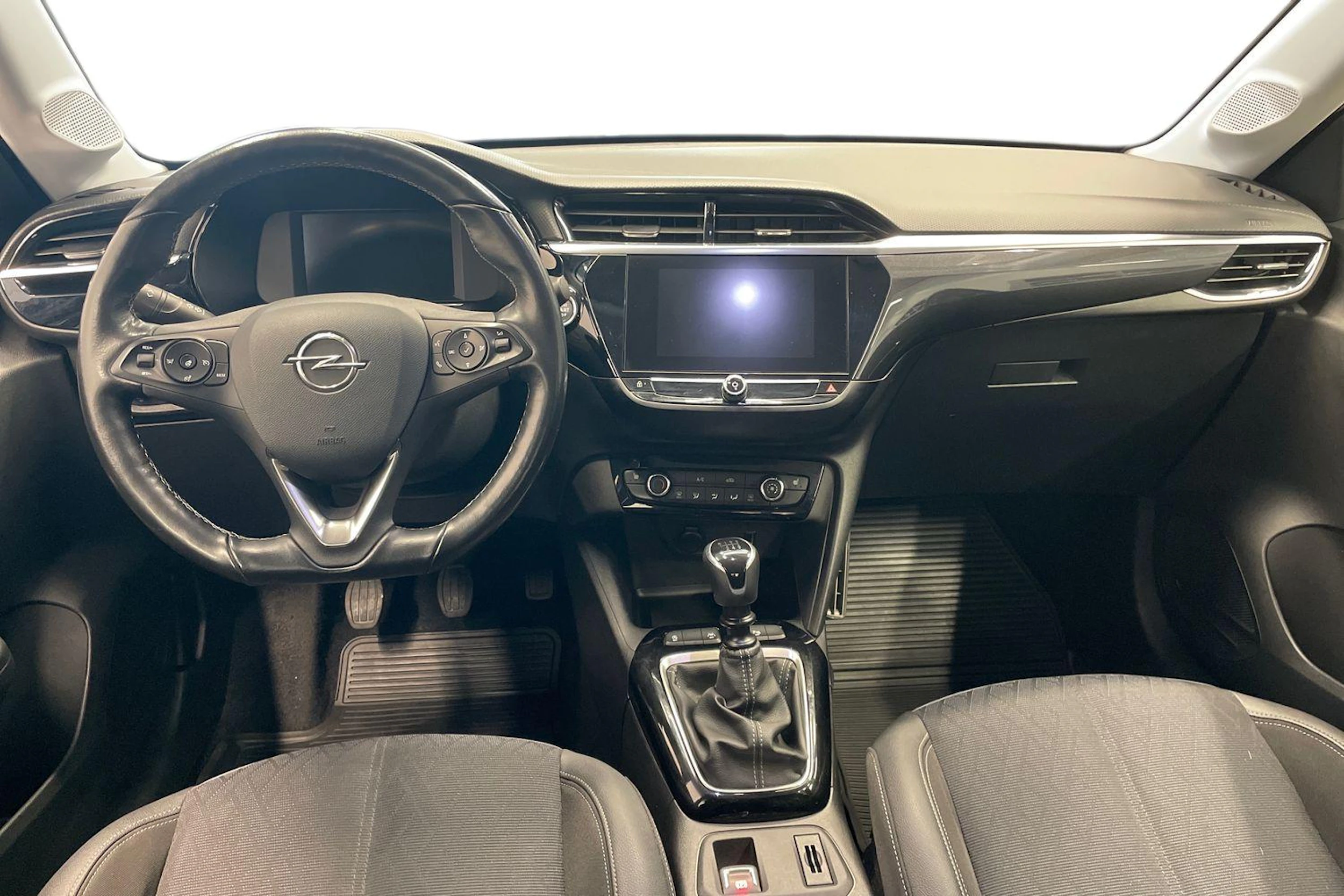 sininen Opel Corsa 2020 kuva 7.