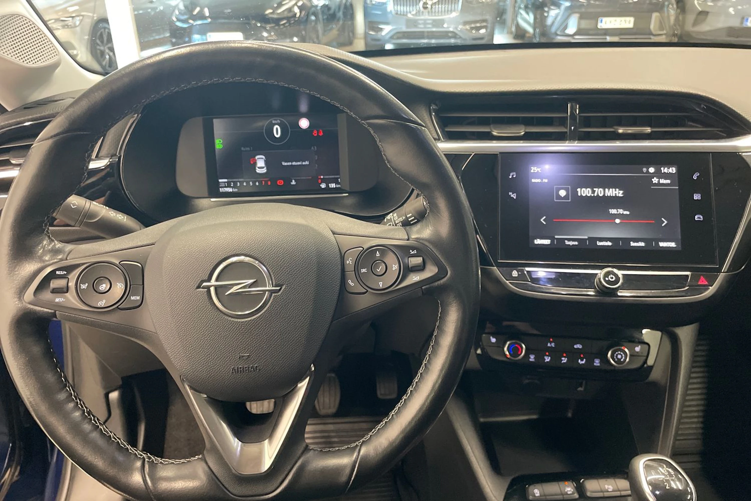 sininen Opel Corsa 2020 kuva 13.
