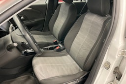 valkoinen Opel Corsa 2021 kuva 16.