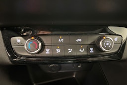 valkoinen Opel Corsa 2021 kuva 19.