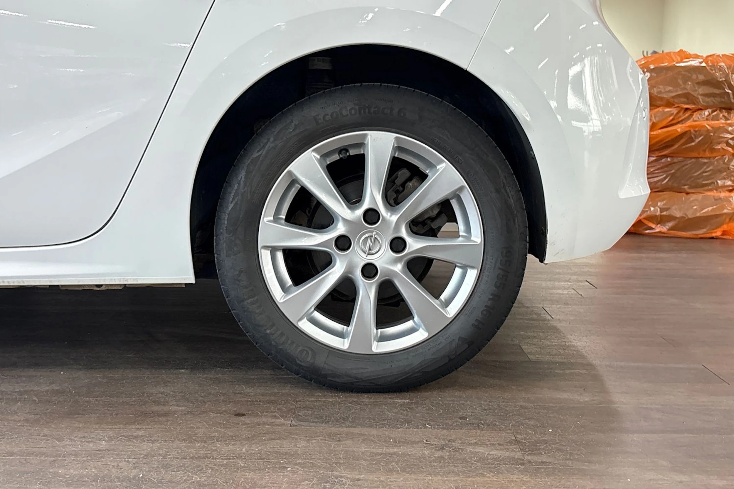 Valkoinen Opel CORSA 2021 kuva 10.
