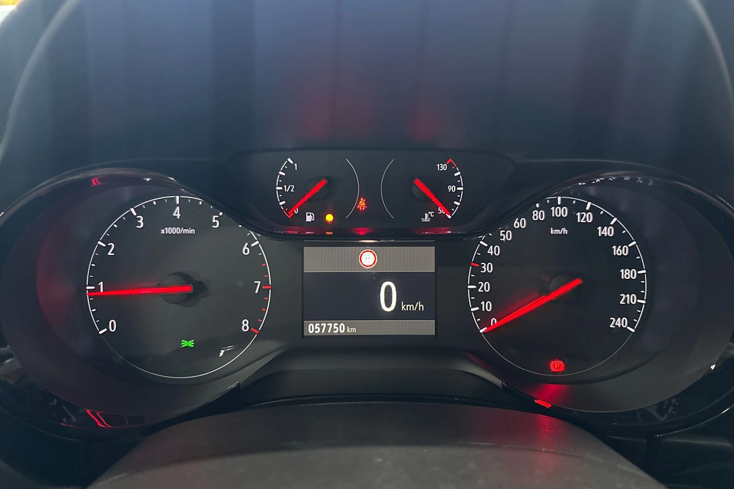 Valkoinen Opel CORSA 2021 kuva 12.