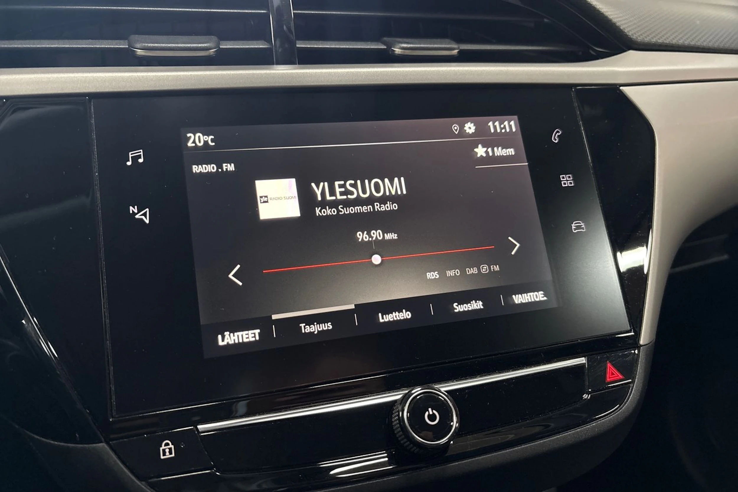 Valkoinen Opel CORSA 2021 kuva 15.